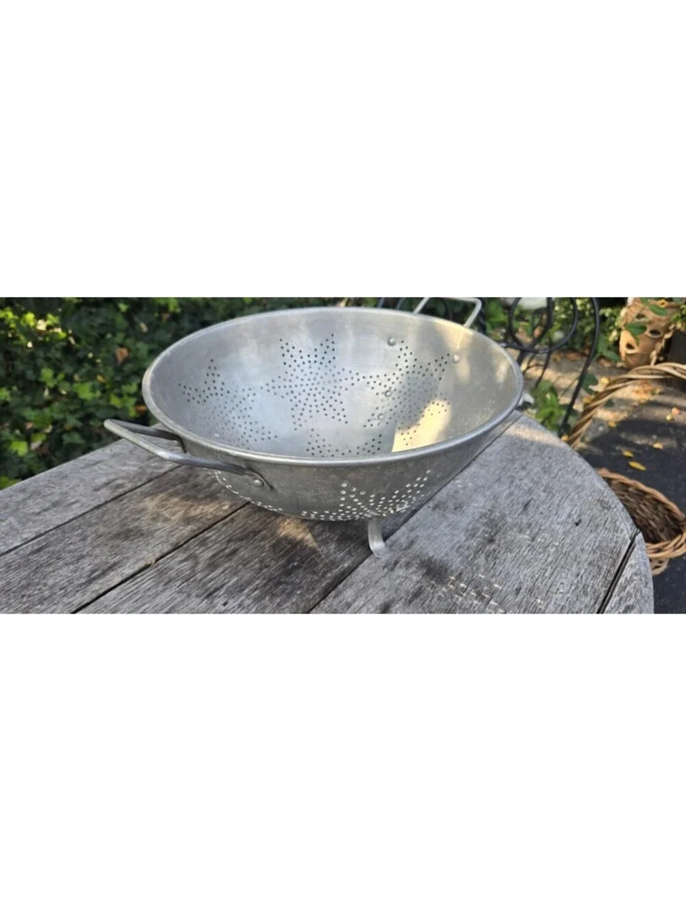 Antique Tin 7 Star Colander 2 Handles Farmhouse 3 Legs 11W”X5